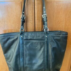 Vintage Coach East West Gallery Black Leather Tote